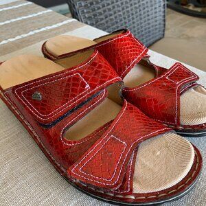 Finn Comfort Sandals